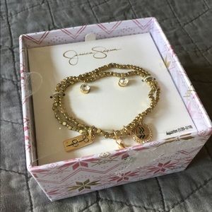 NIB 🏷 Aquarius Horoscope bracelet earring set
